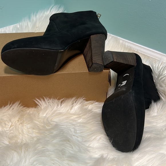 Steve Madden Naples Black Bootie Size 10 - Picture 4 of 4